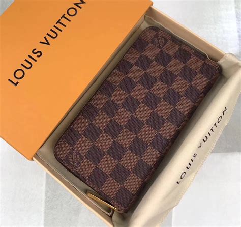 lv zippy wallet is it unisex|Lv zippy wallet damier ebene.